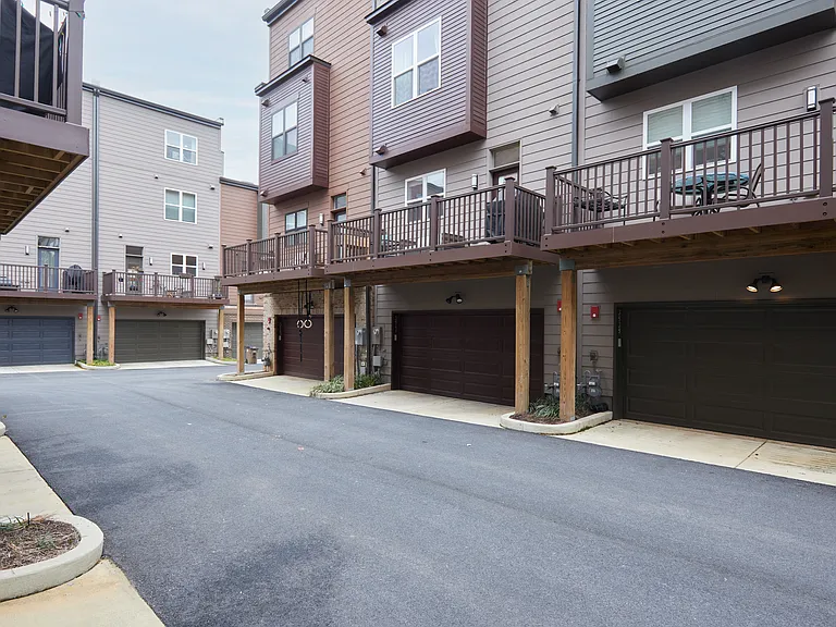 3541 Bellflower Ln — Photo 36