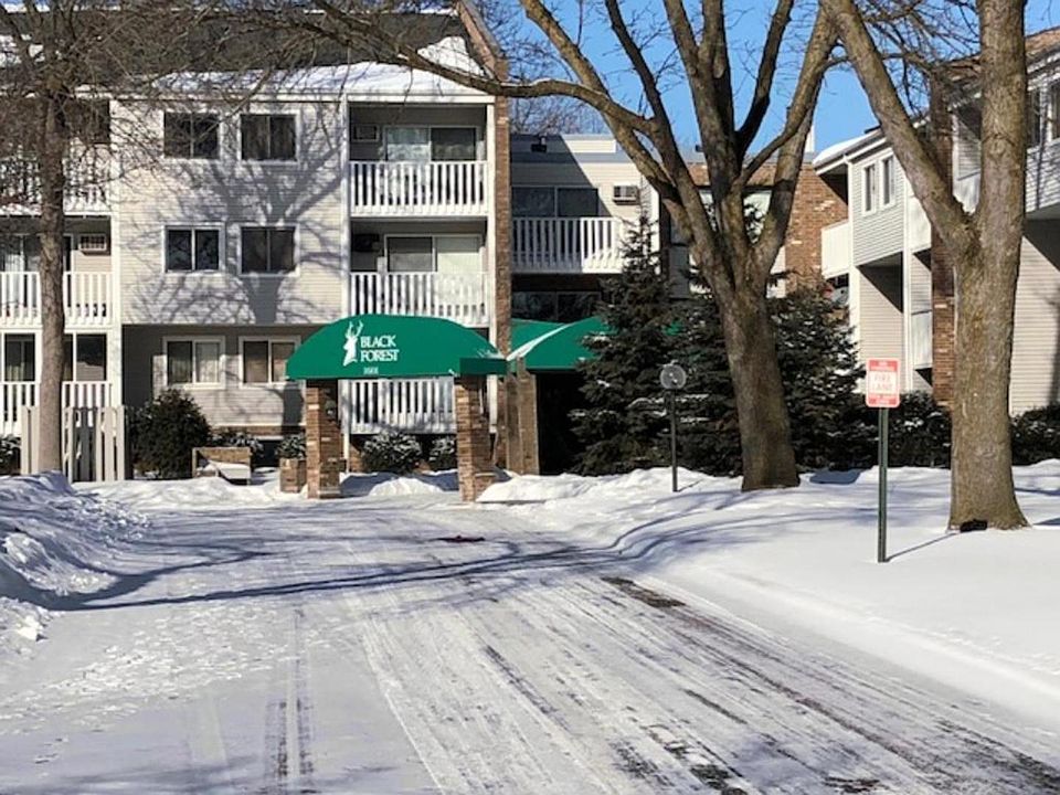 1st image of 1601 N Innsbruck Dr NE Unit 279