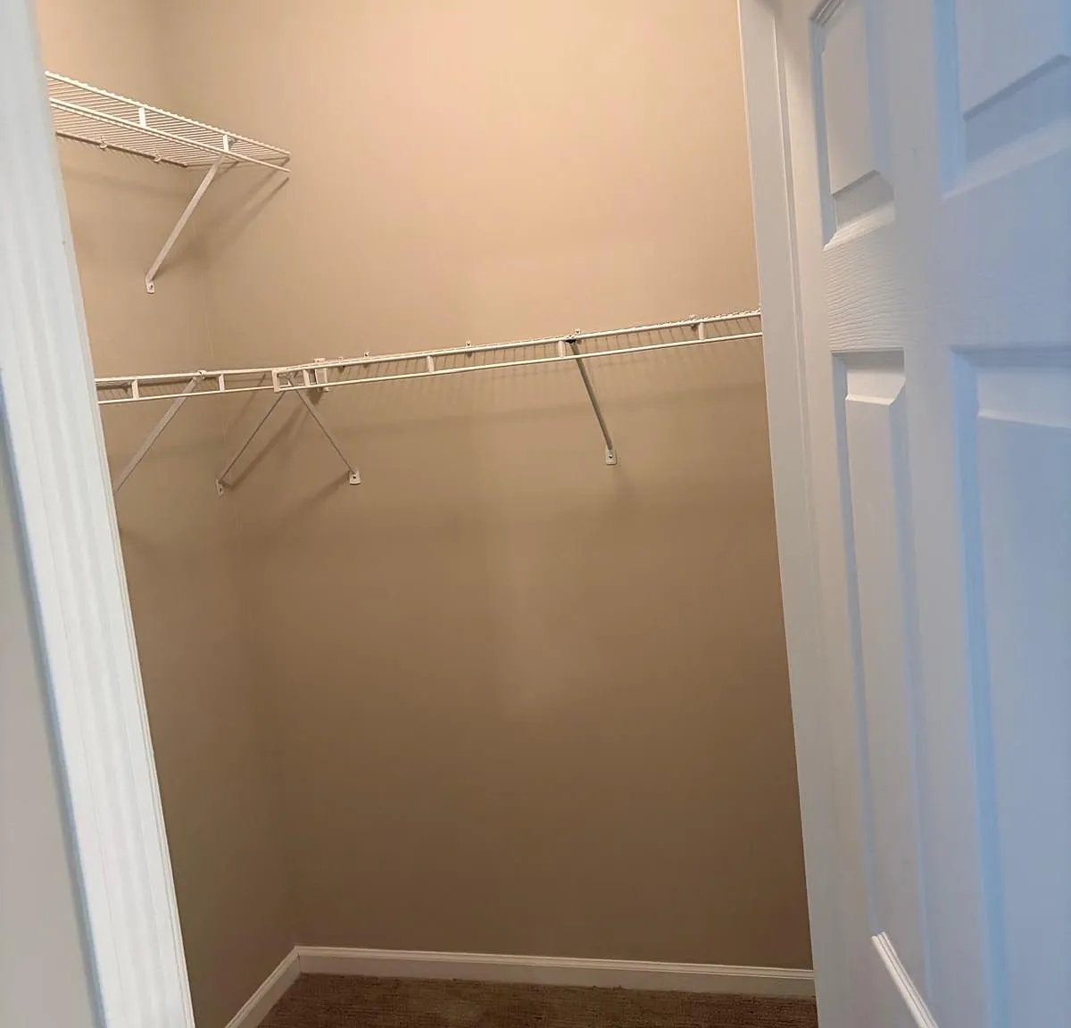 2 bed, 1067 sqft, $2,350 — Photo 3