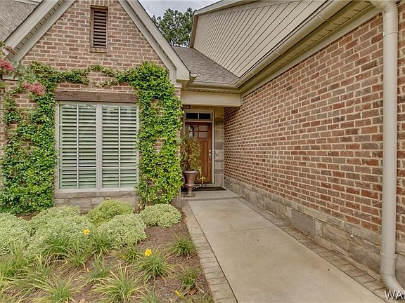 3rd image of 1613 Waterfall Pkwy