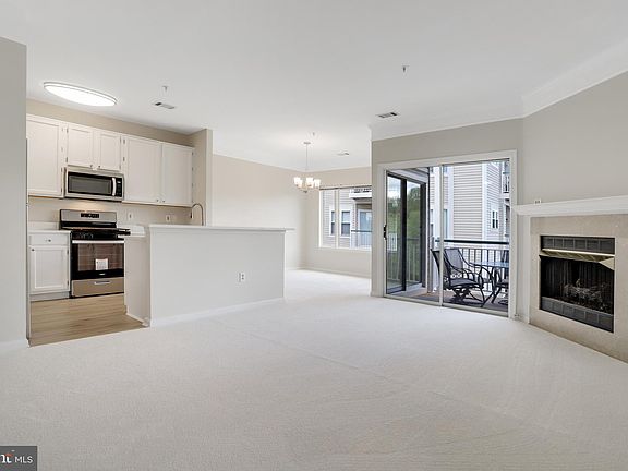 5th image of 6571 Grange Ln Unit 304