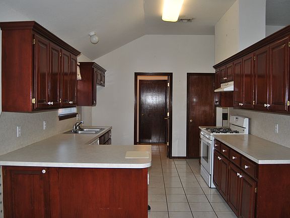 3rd image of 2724 NW 161st St