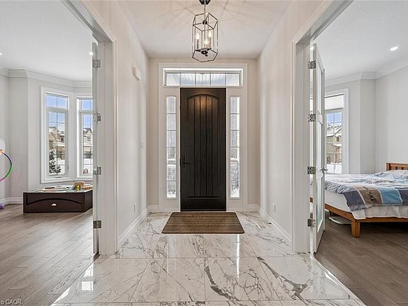 5th image of 263 Chestnut Rdg