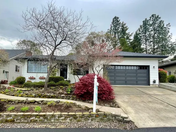 2446 Heritage Way, Medford, OR 97504