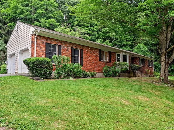 33 Sabbathday Hill Road, South Salem, NY 10590