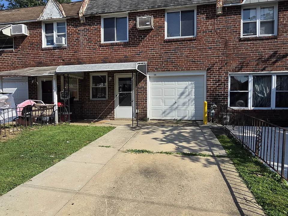 418 Shetland Rd