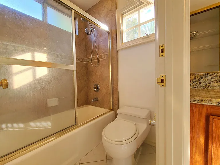 306 Edgemont Dr — Photo 22