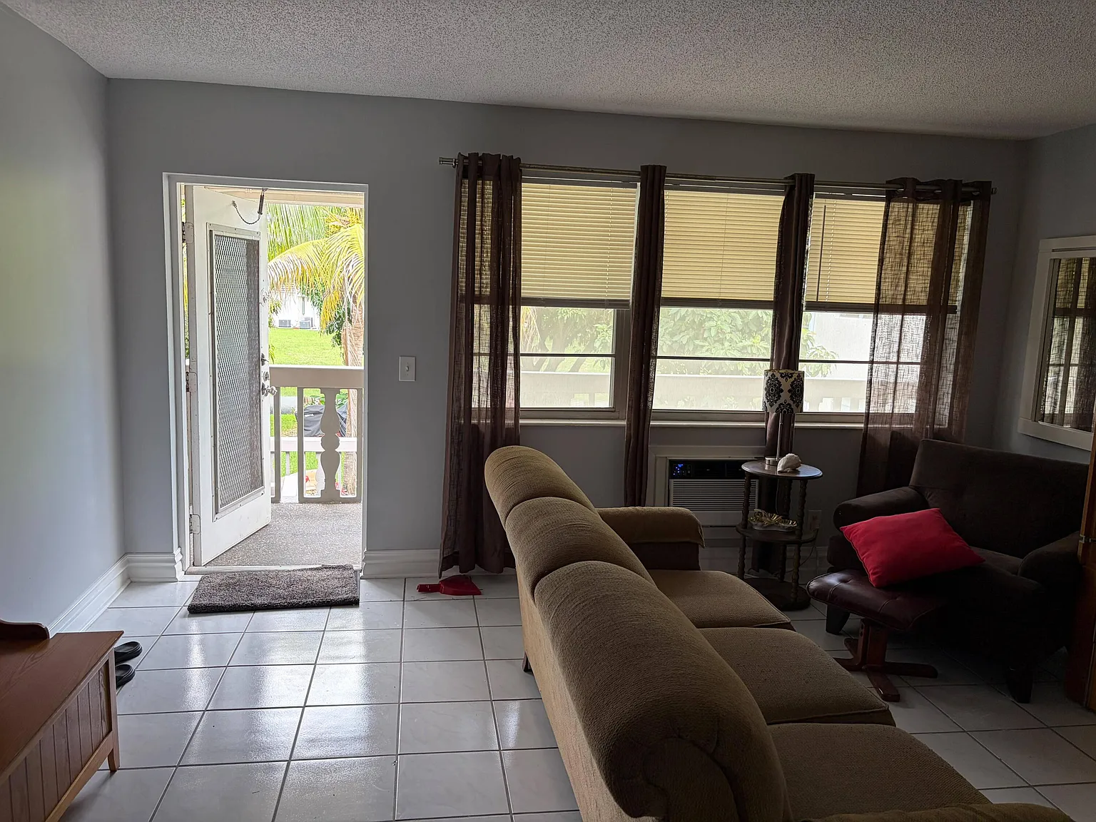 1 bed, 1.0 bath, 585 sqft, $1,700 — Photo 4