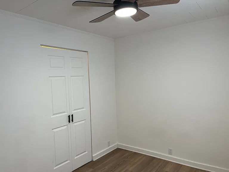 419 N 7th St — Photo 12