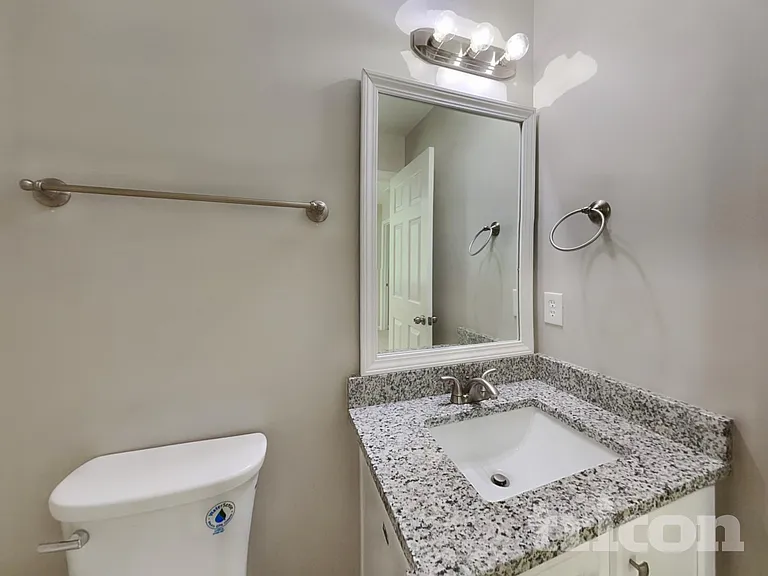 910 Statler Dr — Photo 14