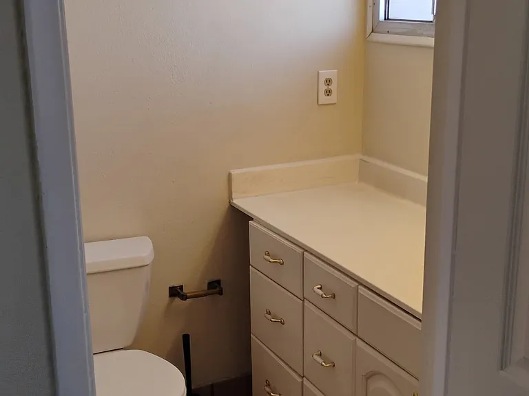 1126 W Heather Dr — Photo 5