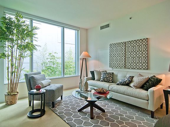 4th image of 333 Main St Unit 6E