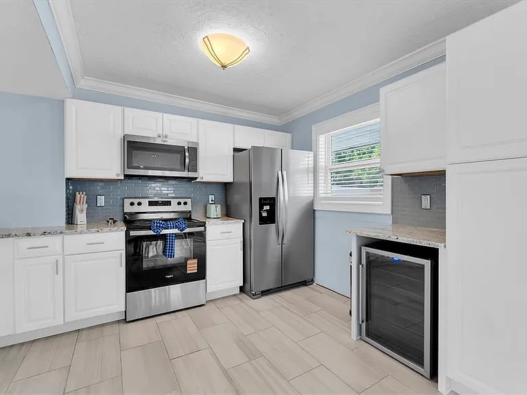 5923 2nd St E — Photo 12