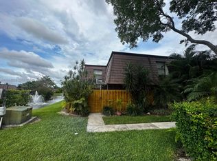7671 Courtyard Run W, Boca Raton, FL 33433