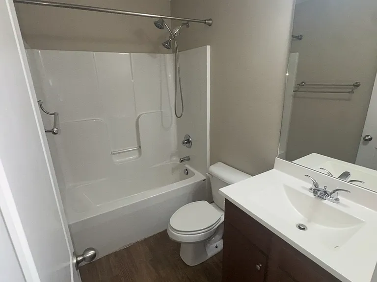 114 Stephen Dr — Photo 46