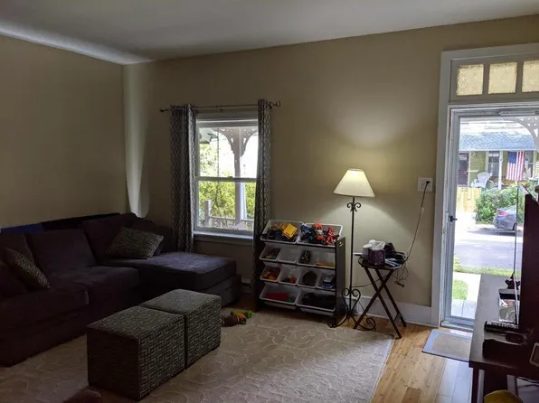 80 N Hamilton St, Doylestown, PA 18901