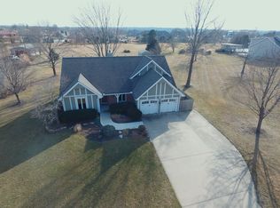 10495 W 164th St, Overland Park, KS 66221