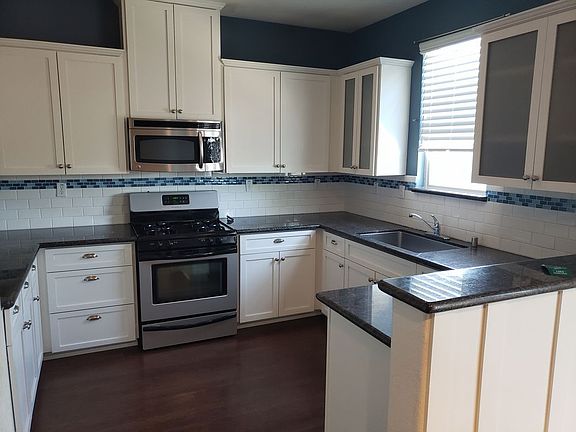 2nd image of 2492 Huckleberry Cir