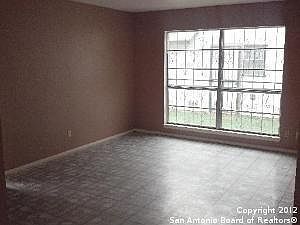 2nd image of 807 Pleasure Park St