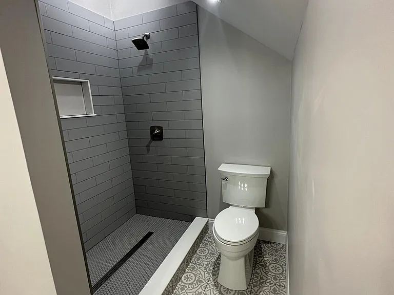 36 Center St #B — Photo 24