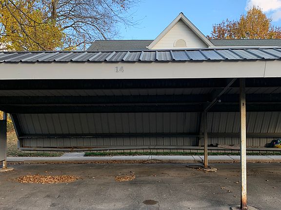 Carport 1 parking spot