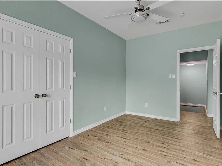 Granger Dr — Photo 25