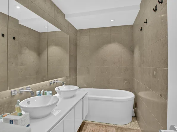 247 West 46th Street image 10 of 11