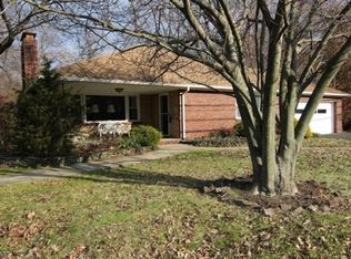 20 Clinton Rd, Fairfield, NJ 07004