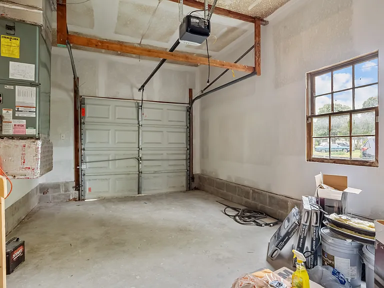 913 Laredo Ct — Photo 25
