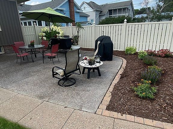 Patio and Vinyl fence