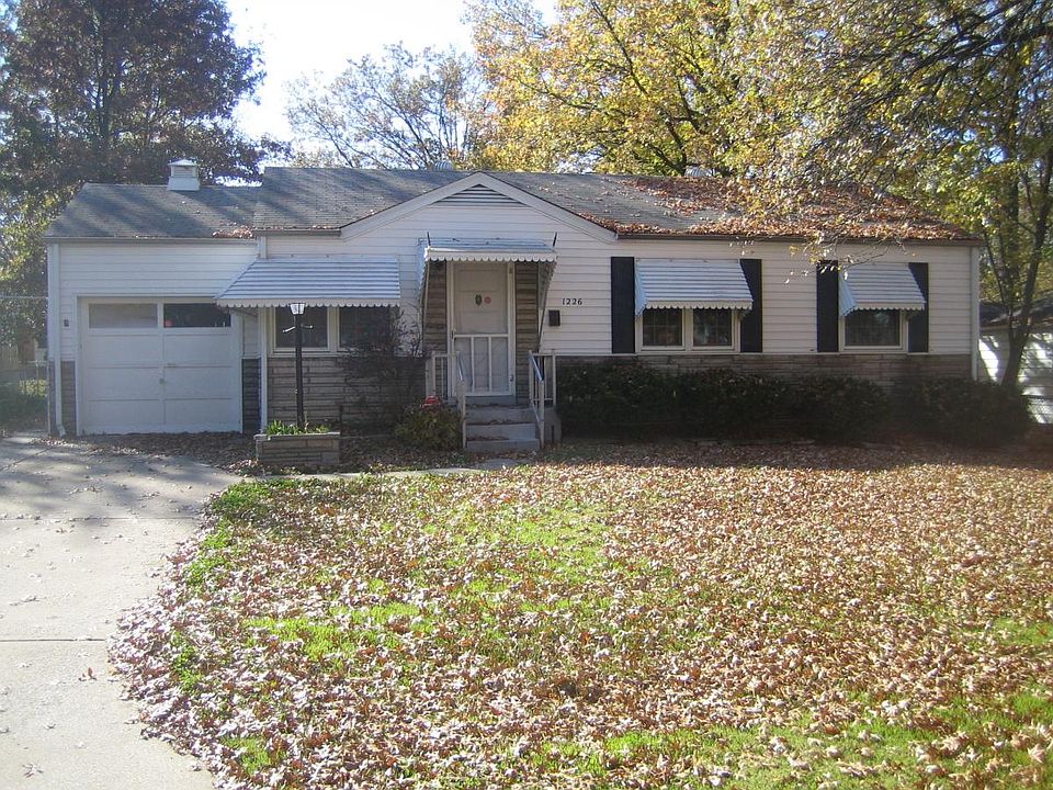1st image of 1226 Darr Dr