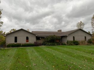 3843 Brophy Rd, Howell, MI 48855