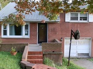 110 Flats Cemetery Rd, New Cumberland, WV 26047