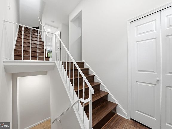 3rd image of 5862 Kara Pl