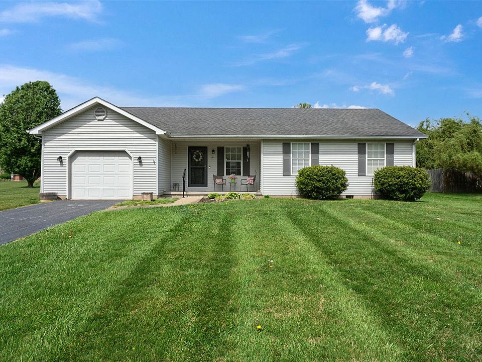 1st image of 105 Creekwood Dr