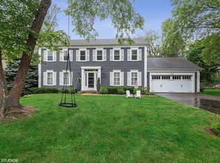 372 Stafford Ct, Lincolnshire, IL 60069