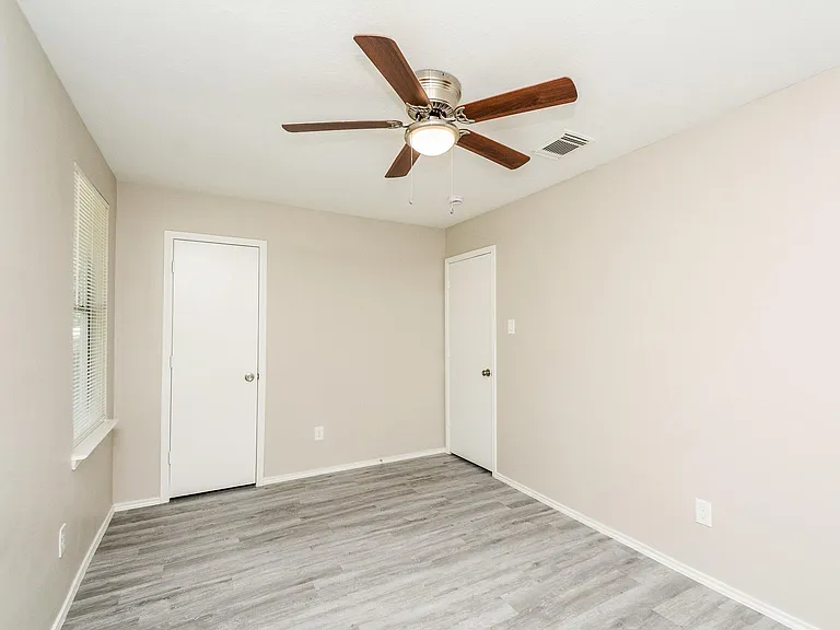 8826 Pecan Place Dr — Photo 15