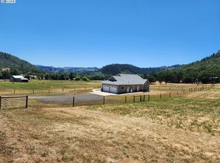 4329 Happy Valley Rd, Roseburg, OR 97471