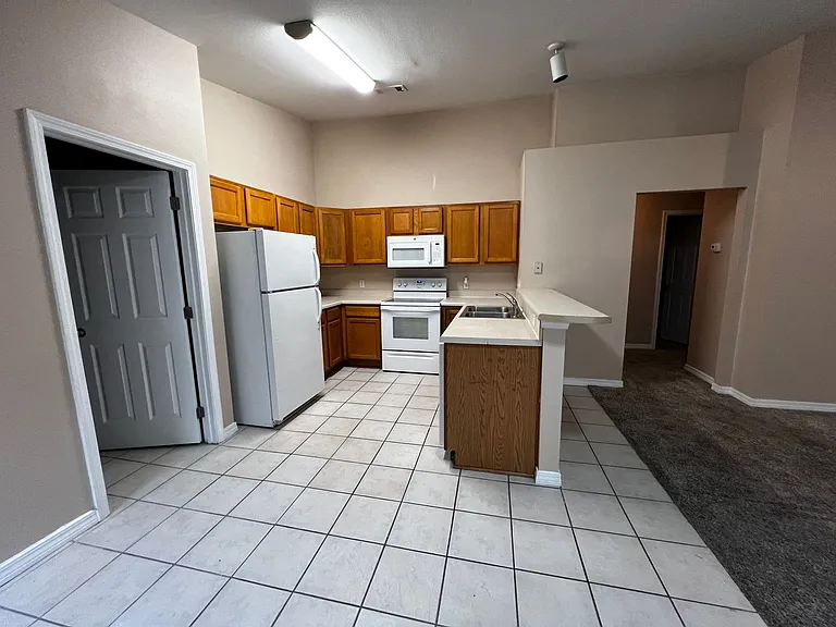 7459 Harvest Village Ct — Photo 5