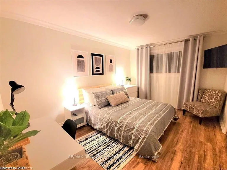 60 Obermeyer Dr — Photo 13