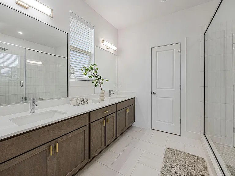 1648 W Tidwell Rd — Photo 17
