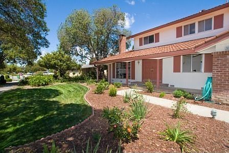 3rd image of 5582 Abington Dr