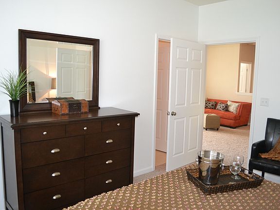 4th image of 907 Trellises Dr APT 409