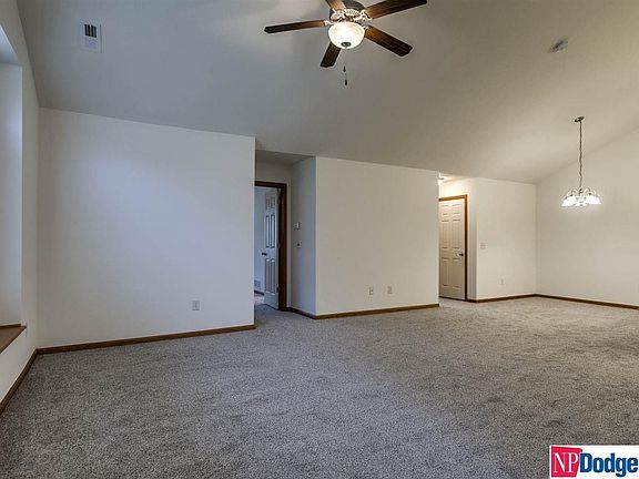 4th image of 1817 N 176th Ct