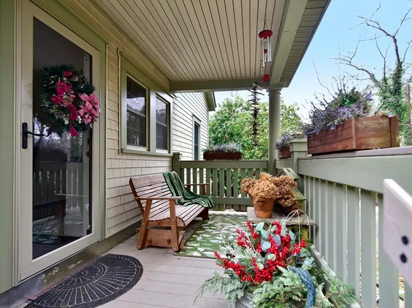 181 County Rd, East Freetown, MA 02717