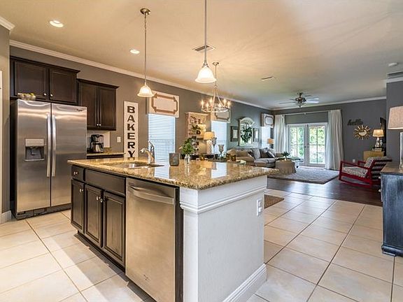 4th image of 2719 Winglewood Cir