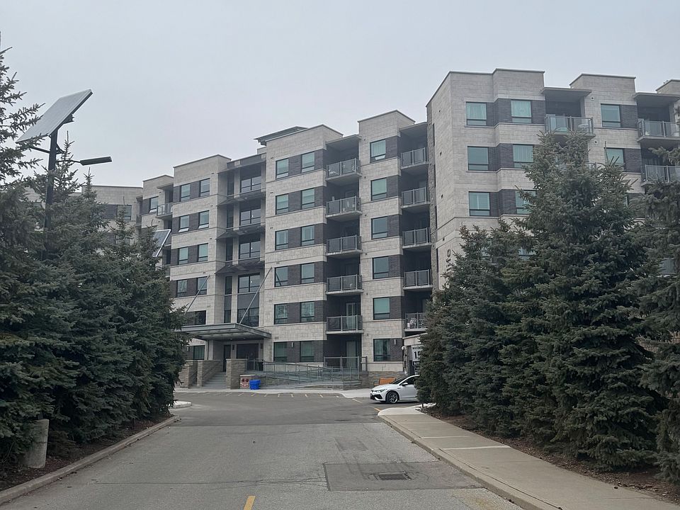 1st image of 383 Main St E #422