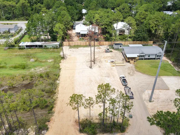 21 W Hewett Lodge Ln, Pt Washington, FL 32459