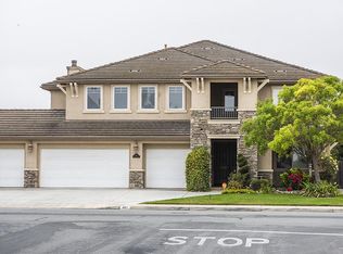 401 Majestic Dr, Hollister, CA 95023