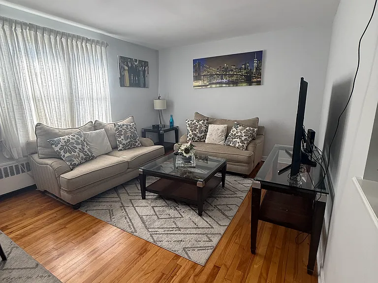 42 Winchester Ave #2A — Photo 8